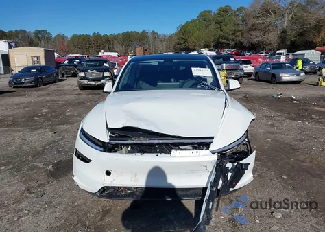 2026 Tesla Model Y Long Range Launch Series/Premium All-Wheel Drive z USA, uszkodzony, nr VIN 7SAYGDEE1TA393717